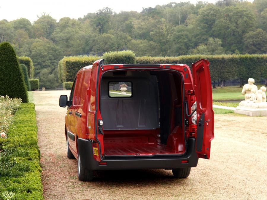  Citroen Jumpy Van Long 2007 года  (фото 3 из 14)